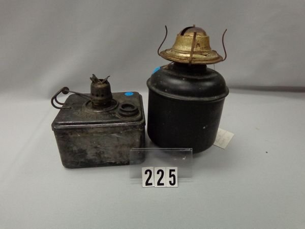 OLD CABOOSE OIL LANTERN & DRESSEL OIL LAMP (1 of 1)