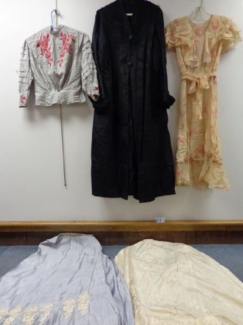 LOT OF LADIES VICTORIAN CLOTHING (1 of 2)