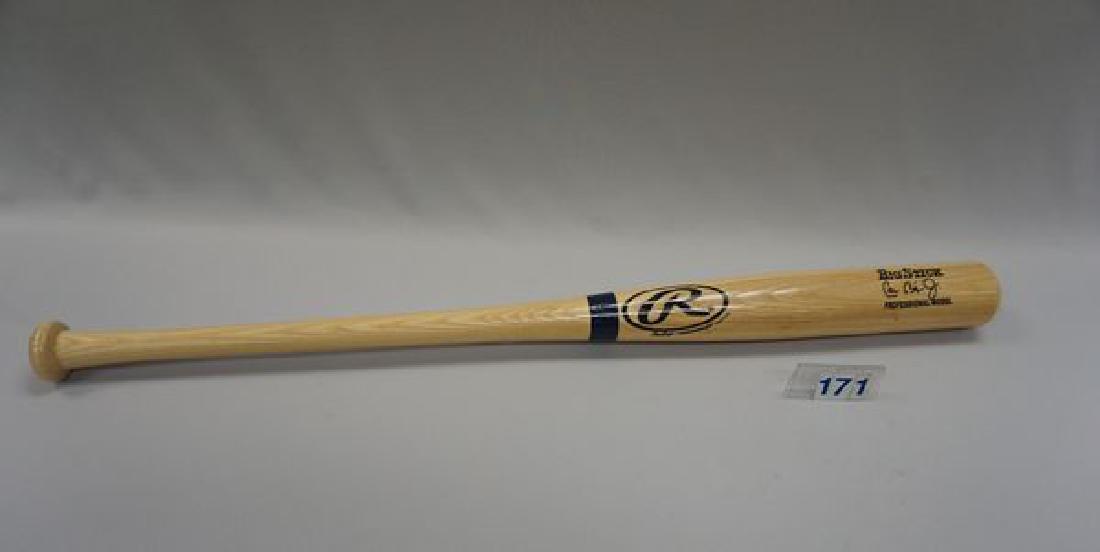CAL RIPKEN AUTOGRAPHED RAWLING BIG STICK (1 of 2)