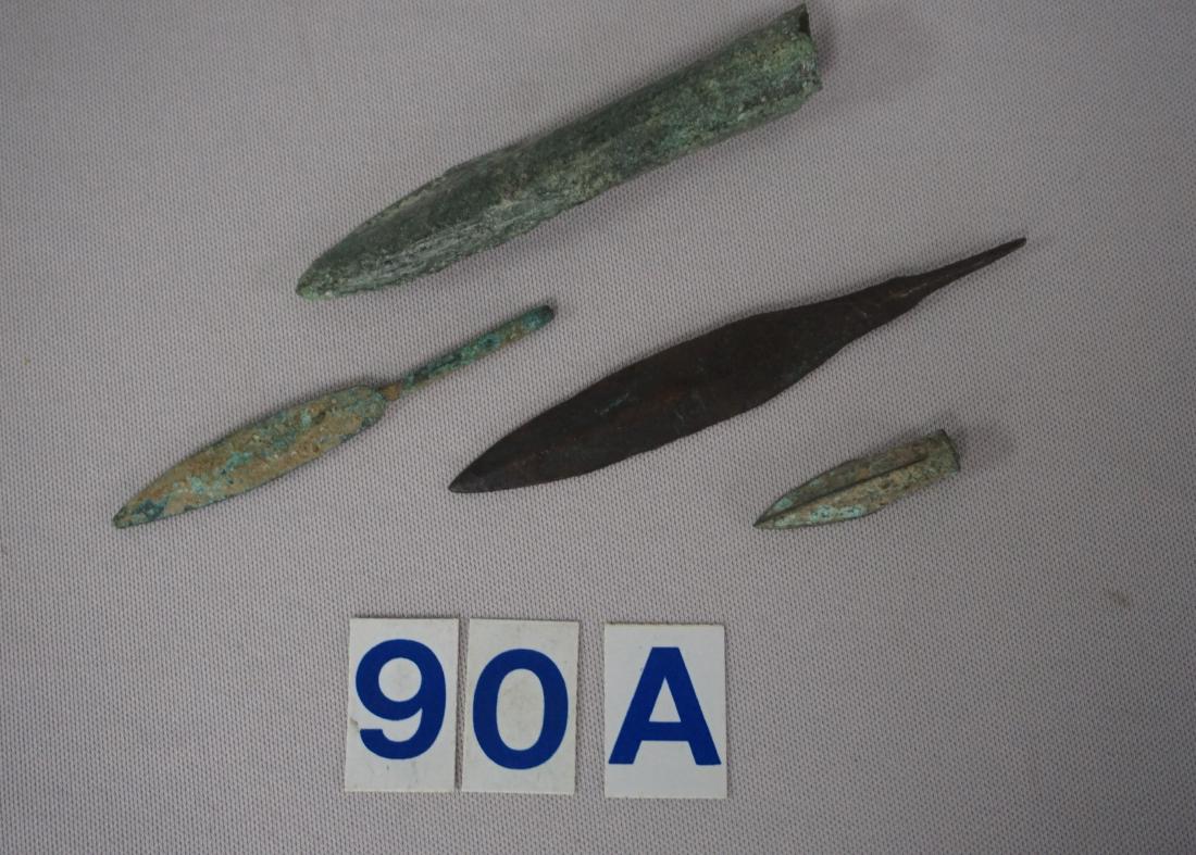 (4 PIECES) GREEK BRONZE:: (1) 3 1/4 IN. & (1) 4 1/4 IN. BRONZE ARROWHEADS & 1 1/2 IN & 4 IN. SPEAR HEADS, ORIGIN - LOWER DANUBE, BULGARIA - GOOD