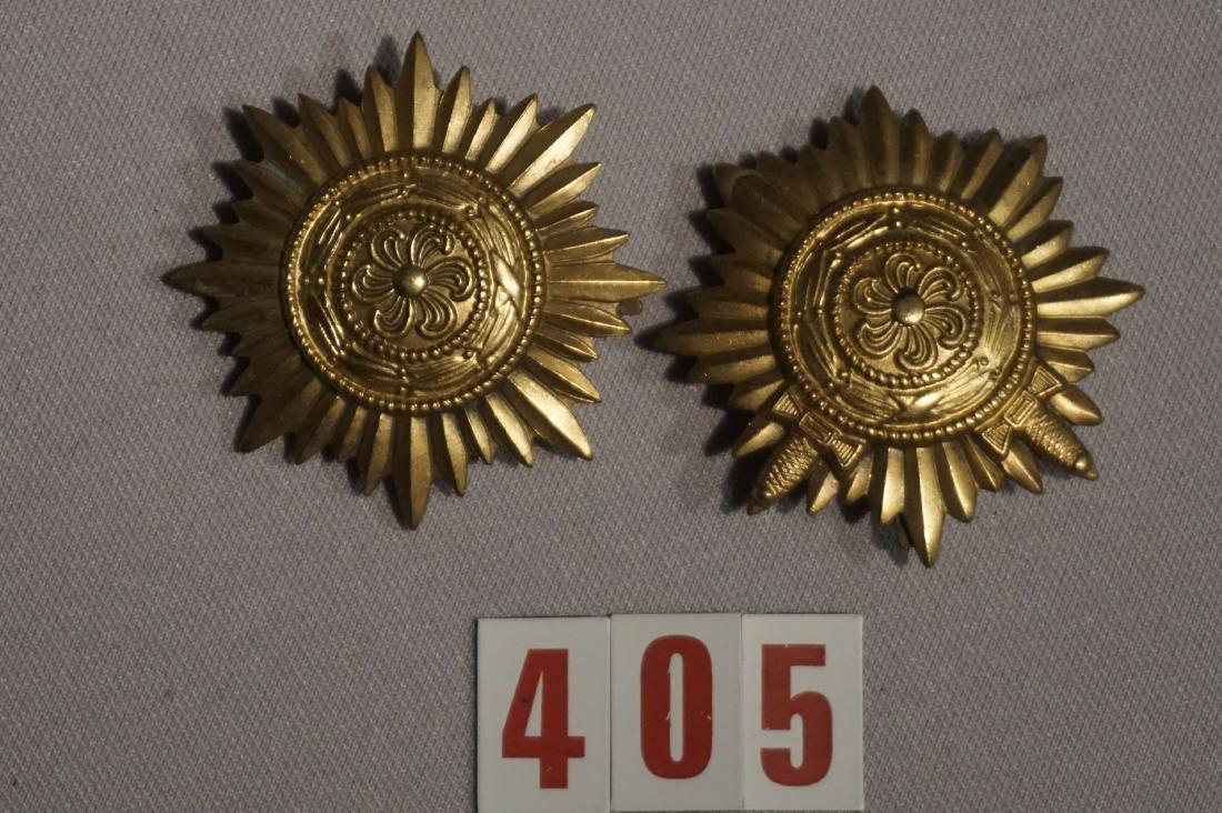 (2 PIECES) EASTERN PEOPLE AWARDS IN GOLD (1 of 2)