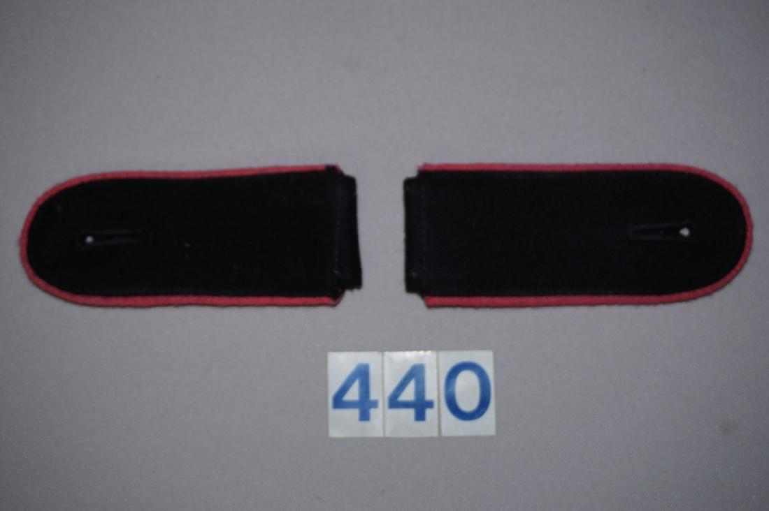 WW II PANZER ENLISTED MAN'S SHOULDER: BOARDS - VERY GOOD PLEASE NOTE: THIS LOT IS POST WAR