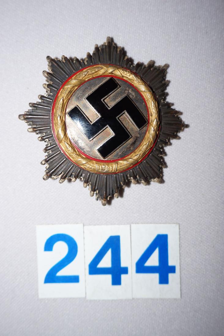 GERMAN WW II CROSS IN GOLD,: MAKER'S MARK ON BAR IS NUMBER 1, (DESCHLER) 900 SILVER - VERY GOOD