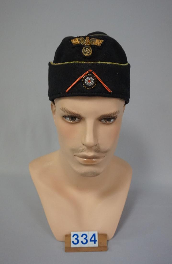 WW II GERMAN GENERAL'S M40 OVERSEAS CAP (1 of 7)