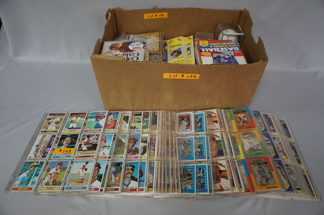 LARGE LOT OF 1980'S BASEBALL CARDS (1 of 3)