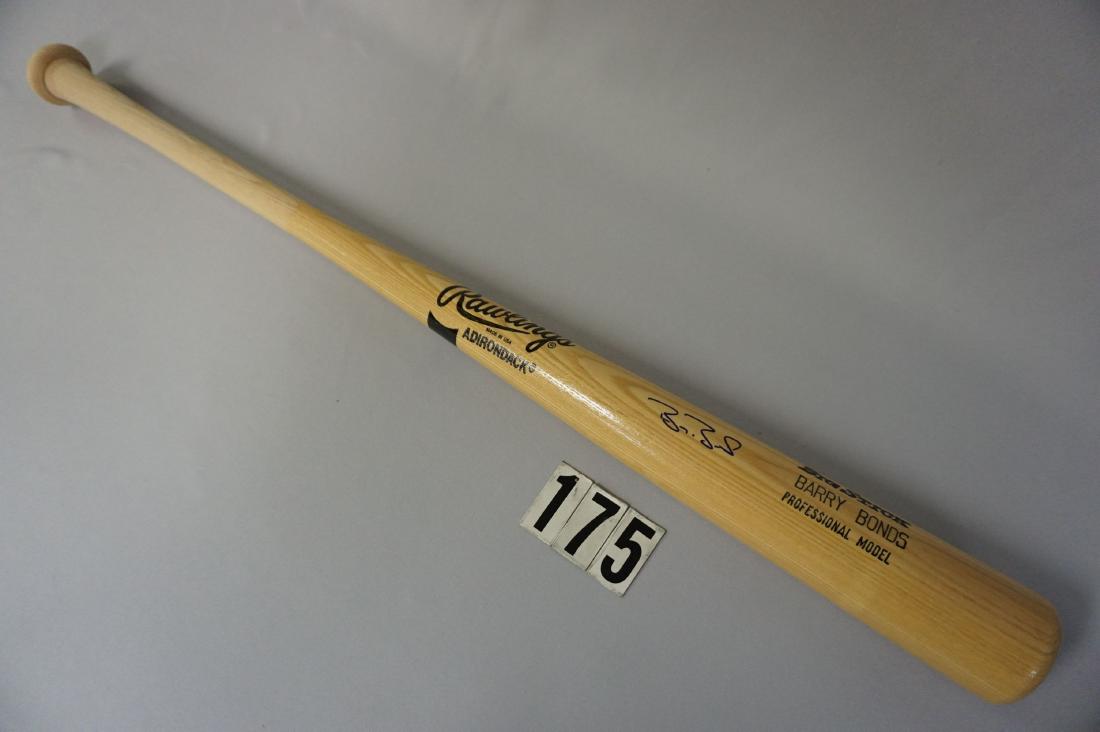 BARRY BONDS AUTOGRAPHED RAWLINGS (1 of 2)