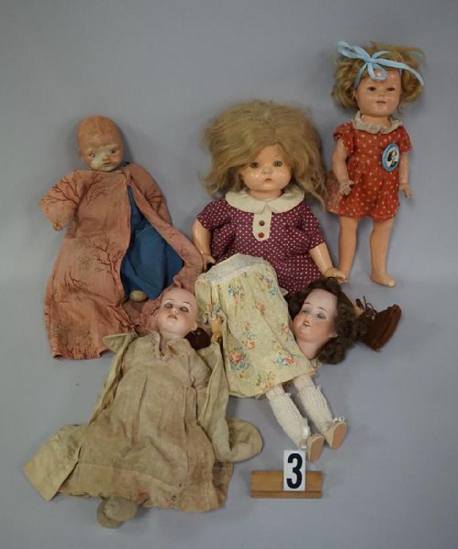 (5 PIECES) EFFANBEE 18 INCH COMPO PATSY ANN: WITH WIG, HAS OVERALL COMPO WEAR - AS FOUND, (2) BISQUE HEAD DOLLS WITH DAMAGED HEADS, 14 IN. COMPO SHIRLEY TEMPLE WITH COMPO CRACKS, CRAZING & REPAIRS - POOR & 13 IN. E.I. HORSMAN BABY - AS FOUND, PO