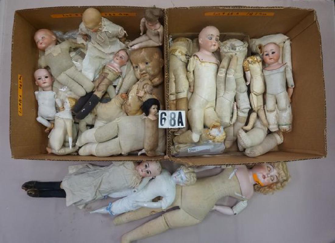 BOX LOT OF ANTIQUE KID LEATHER DOLL (1 of 5)