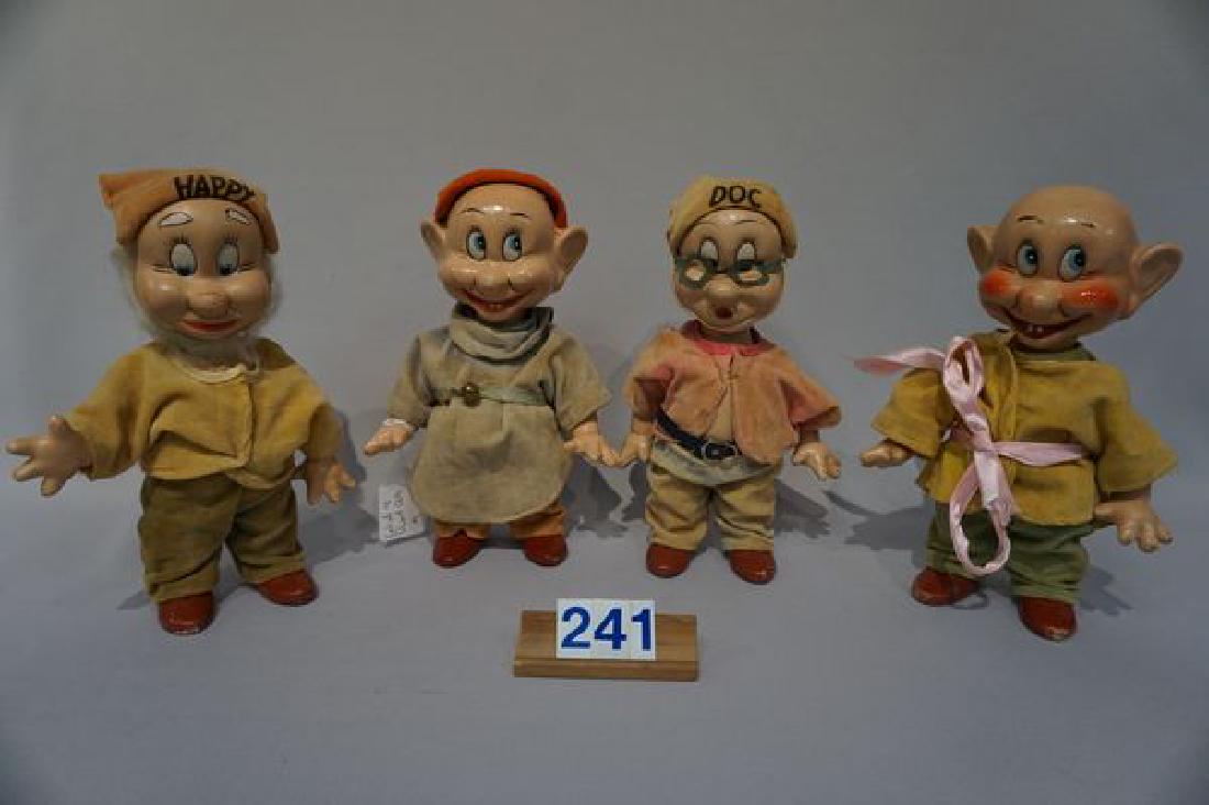 LOT OF (4) 9 INCH ALL COMPO WALT DISNEY (1 of 6)
