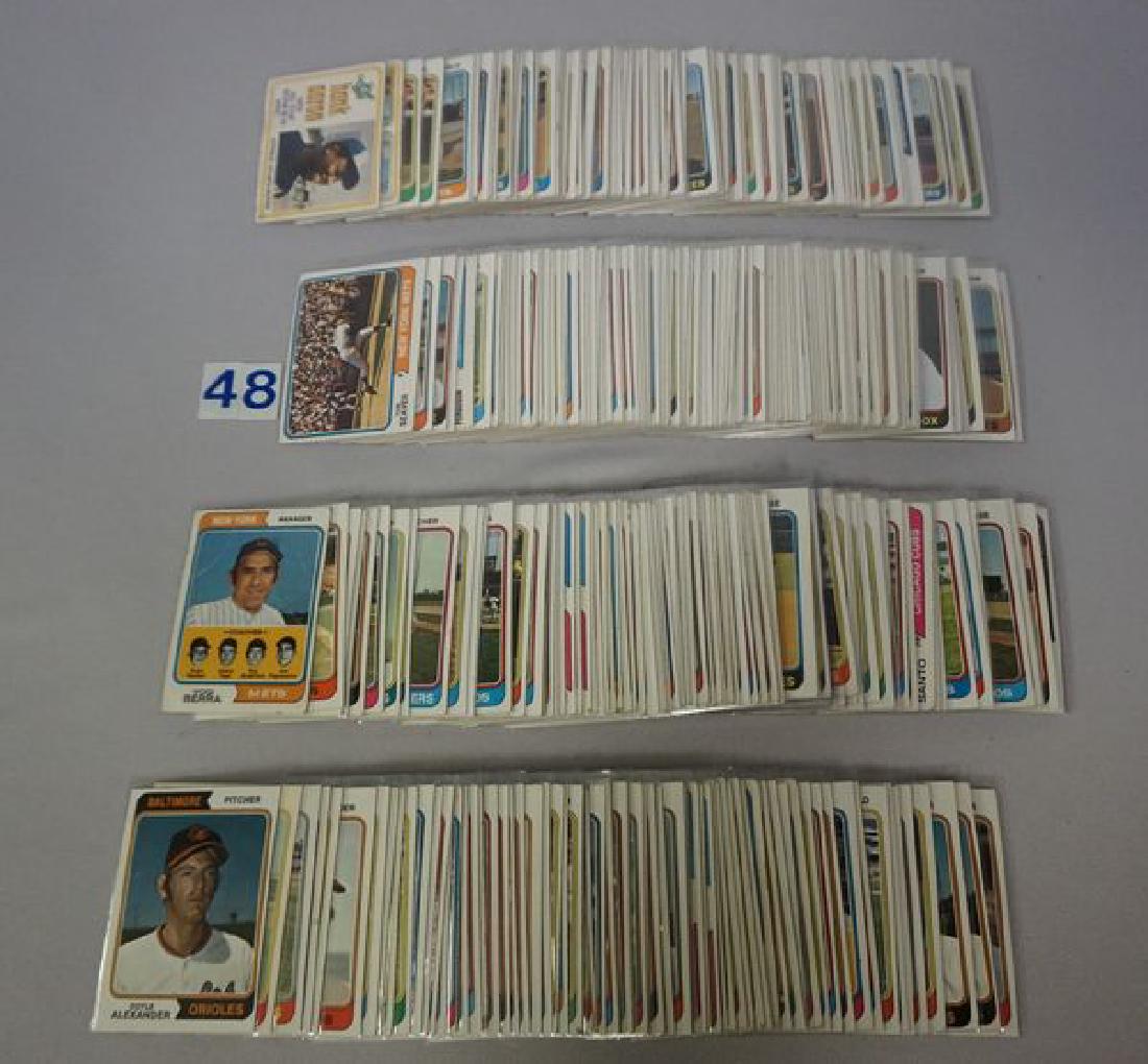 BOX WITH (650+) 1974 TOPPS BASEBALL CARDS (1 of 10)
