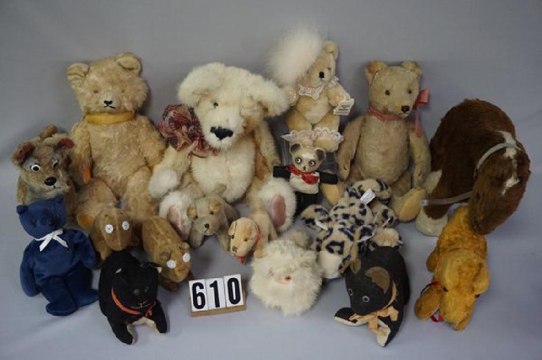 (17 PIECES) PLUSH TOY LOT: (1 of 5)