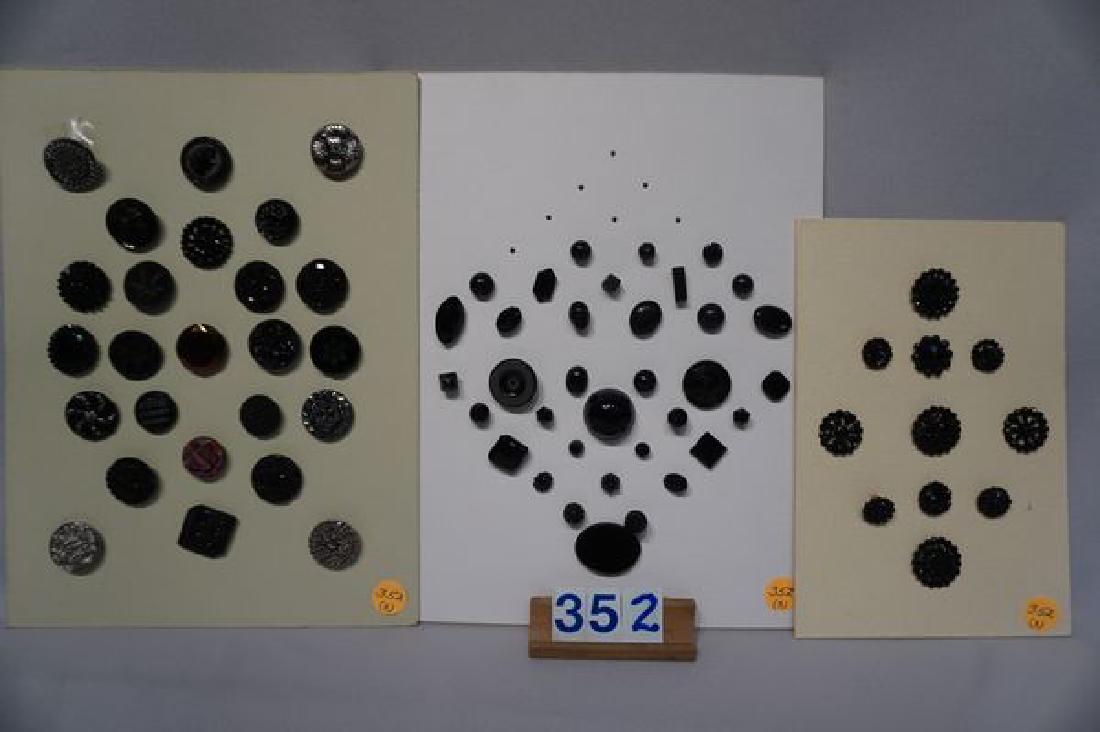 (71) ANTIQUE VINTAGE BUTTONS (1 of 1)