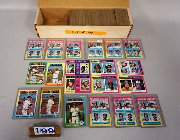 GRAB BOX OF 1975 TOPPS BB CARDS, (1 of 4)