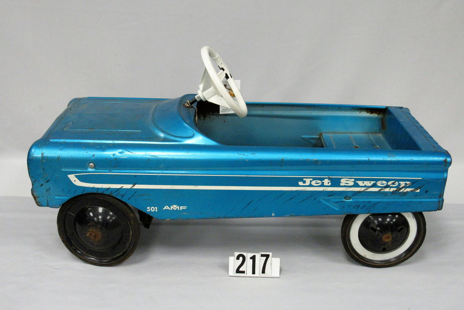 For Auction AMF JET SWEEP PEDAL CAR (217) on Feb 22, 2020 Dotta