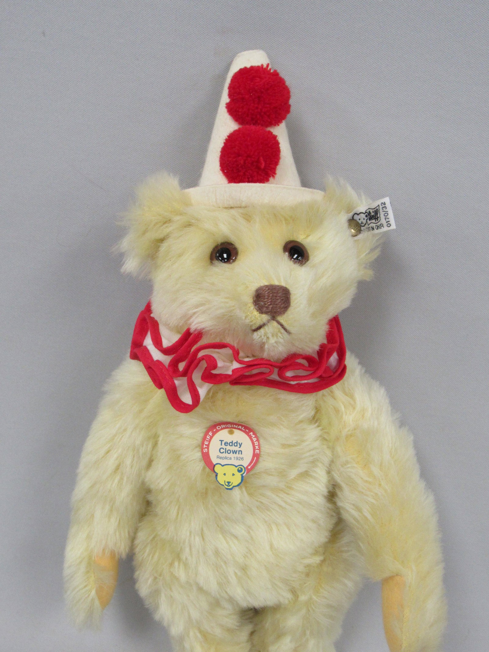 STEIFF "TEDDY CLOWN 1926 REPLICA" (1 of 6)