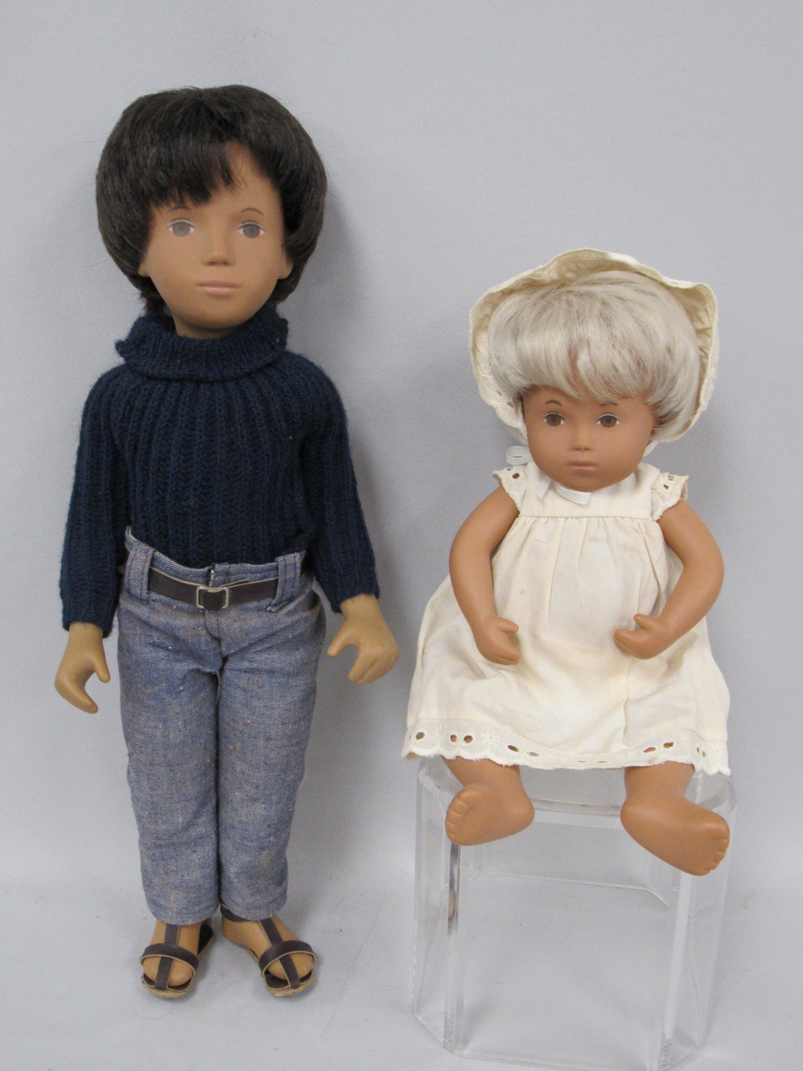 16 IN. SASHA GREGOR DARK HAIR: (1 of 9)