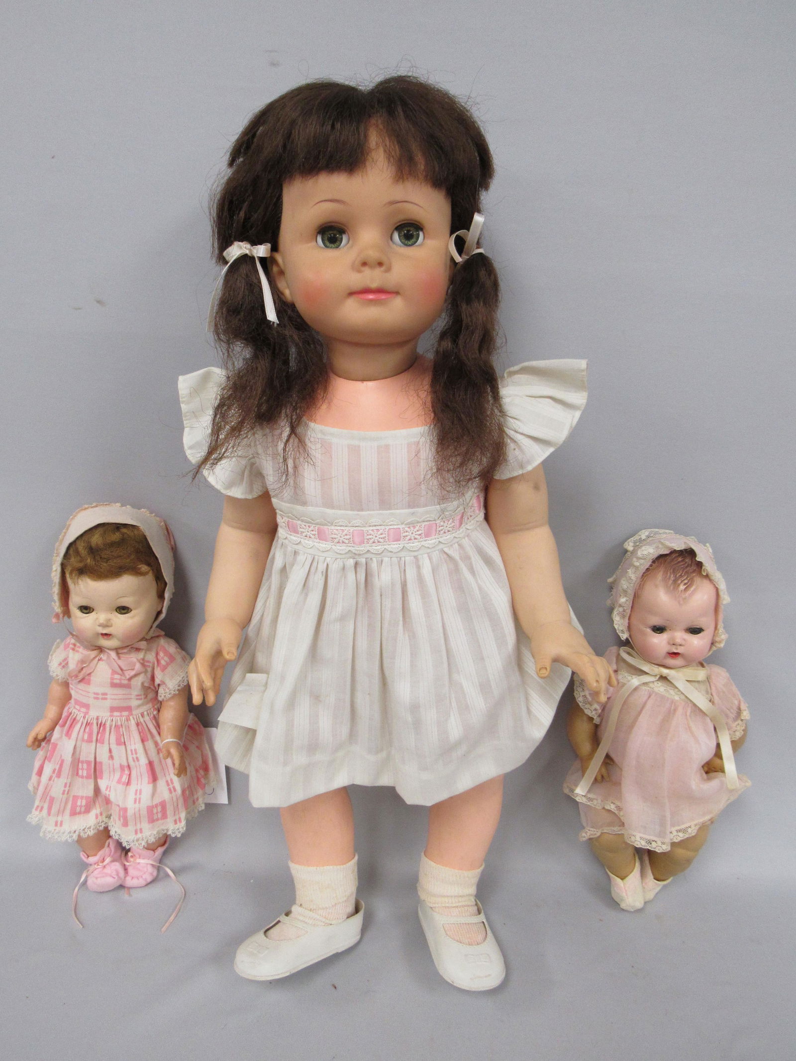 (2) AMERICAN CHARACTER TINY TEARS: (1 of 7)