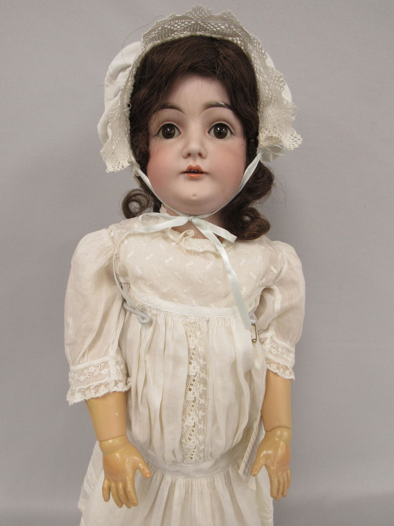 KESTNER 27 IN. BISQUE HEAD DOLL: (1 of 6)