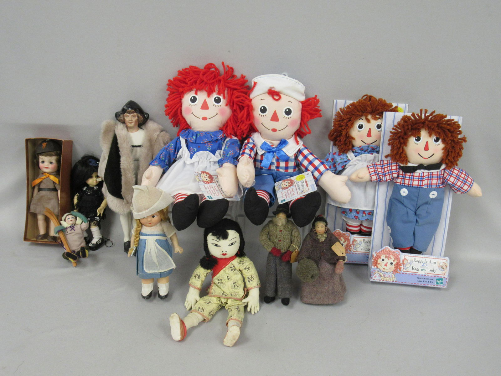 ASSORTED DOLLS: (1 of 6)