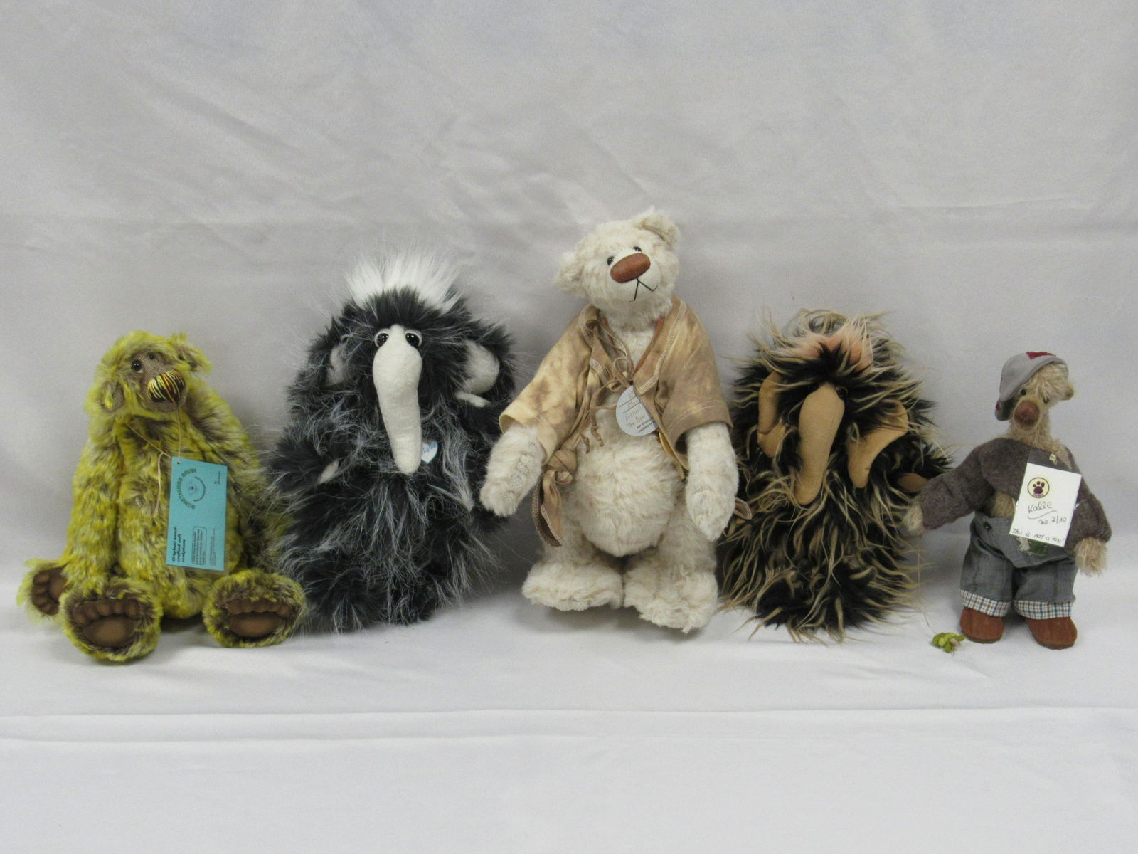 (5) ARTIST BEARS, ETC.: (1 of 11)