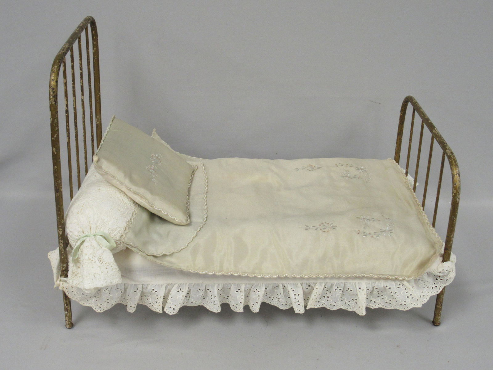 IRON DOLL BED WITH BEDDING: (1 of 5)