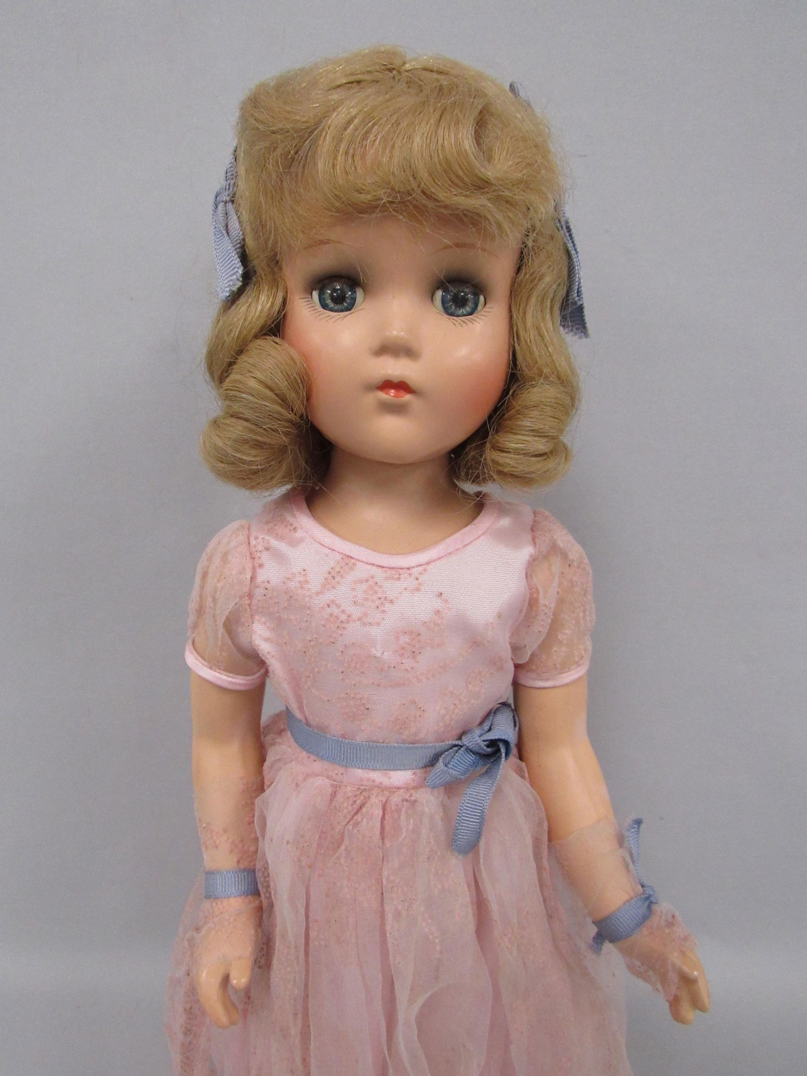 17 1/2 IN. ARRANBEE "NANCY" COMPOSITION: (1 of 5)