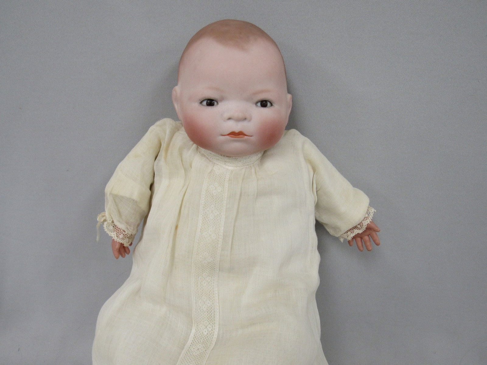 16 IN. BYE-LO BABY MARKED COP. GRACE STORY PUTNAM:: CLEAN HEAD, SLEEP EYES C.M. CELLULOID HANDS, ORIGINAL OUTFIT, FROG BODY