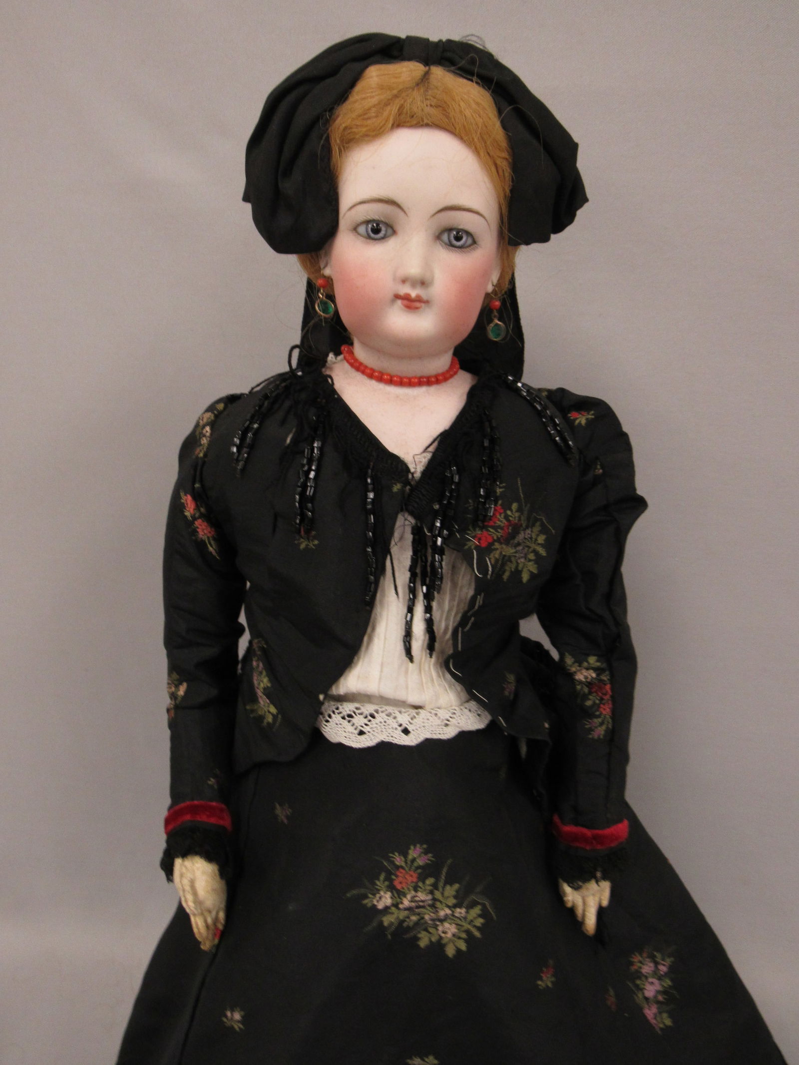 22 1/2 IN. F. G. FASHION LADY DOLL: (1 of 11)