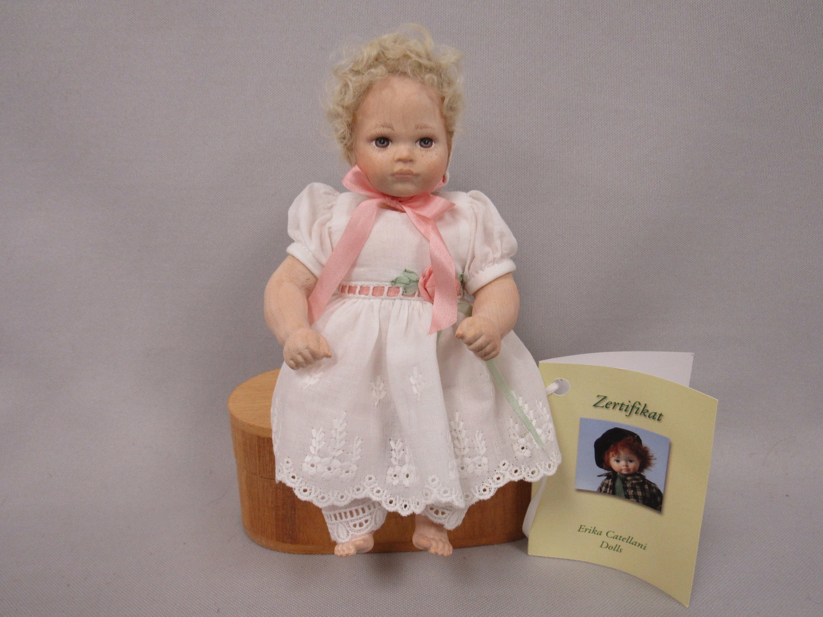 ERIKA CATELLANI CLOTH BODIED WOOD DOLLS: (1 of 6)