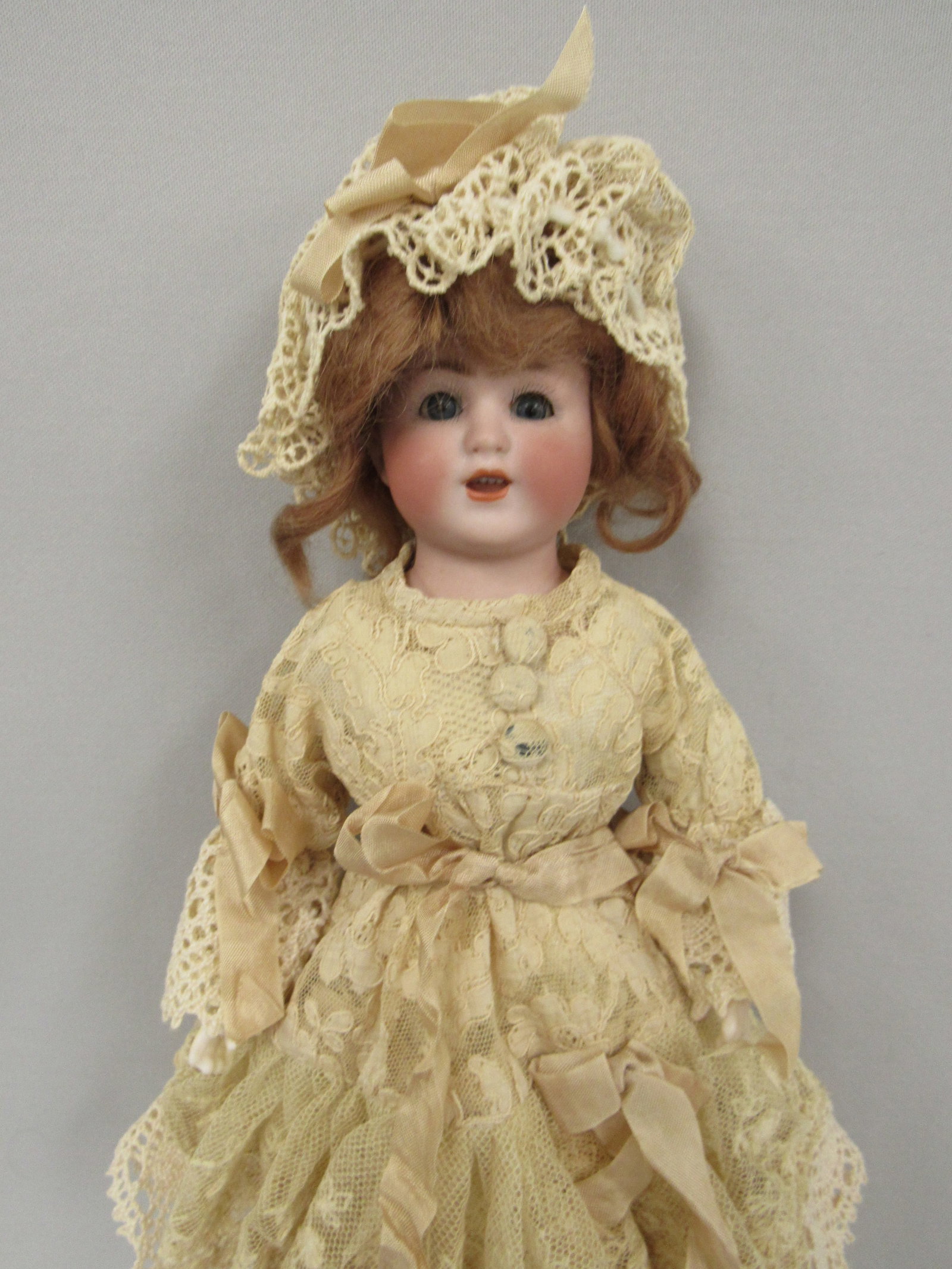 14 IN. ABG BISQUE SHOULDERPLATE: (1 of 5)