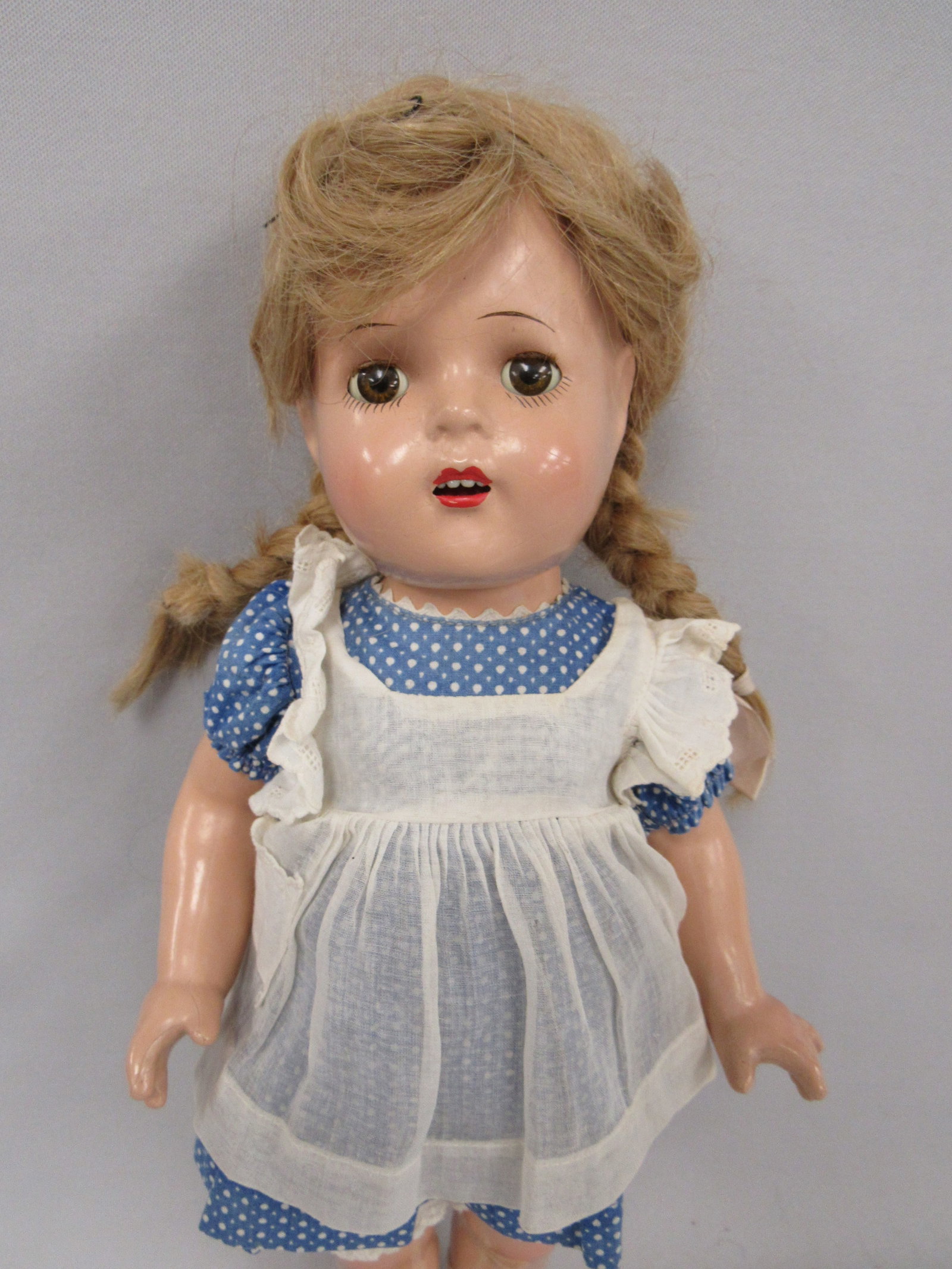 14 IN. MADAME ALEXANDER "MCGUFFY ANA":: TAGGED DRESS ALL ORIGINAL. PRINCESS ELIZABETH FACE. CA 1937-44. SOME LIGHT CRAZING.