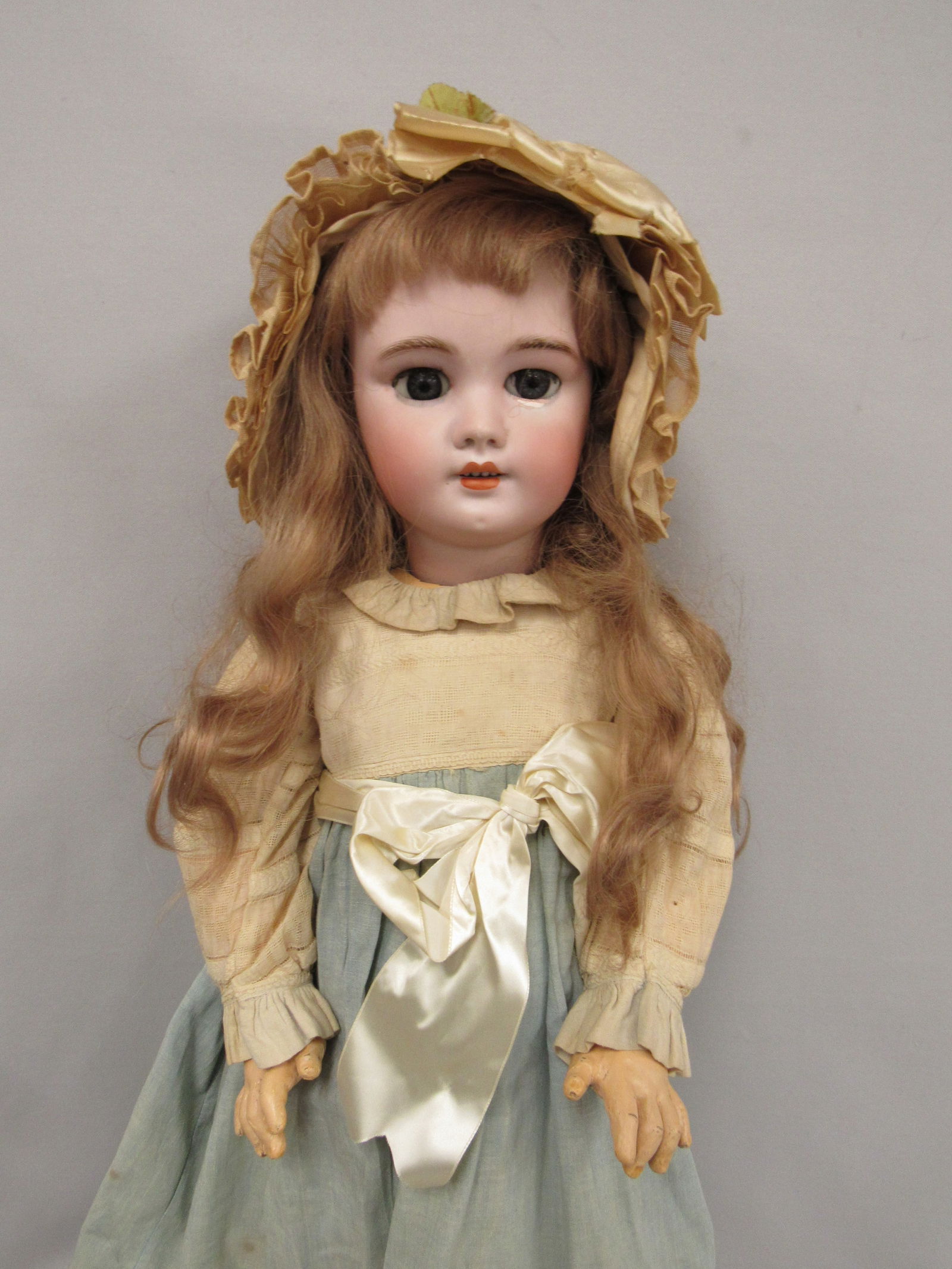 27 IN. DEP WITH BEBE JUMEAU STICKER: (1 of 13)