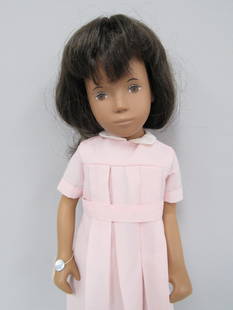 17 IN. "SASHA" DOLL:: BRUNETTE GIRL. SHE HAS WRIST TAG, SERIE MADE IN ENGLAND