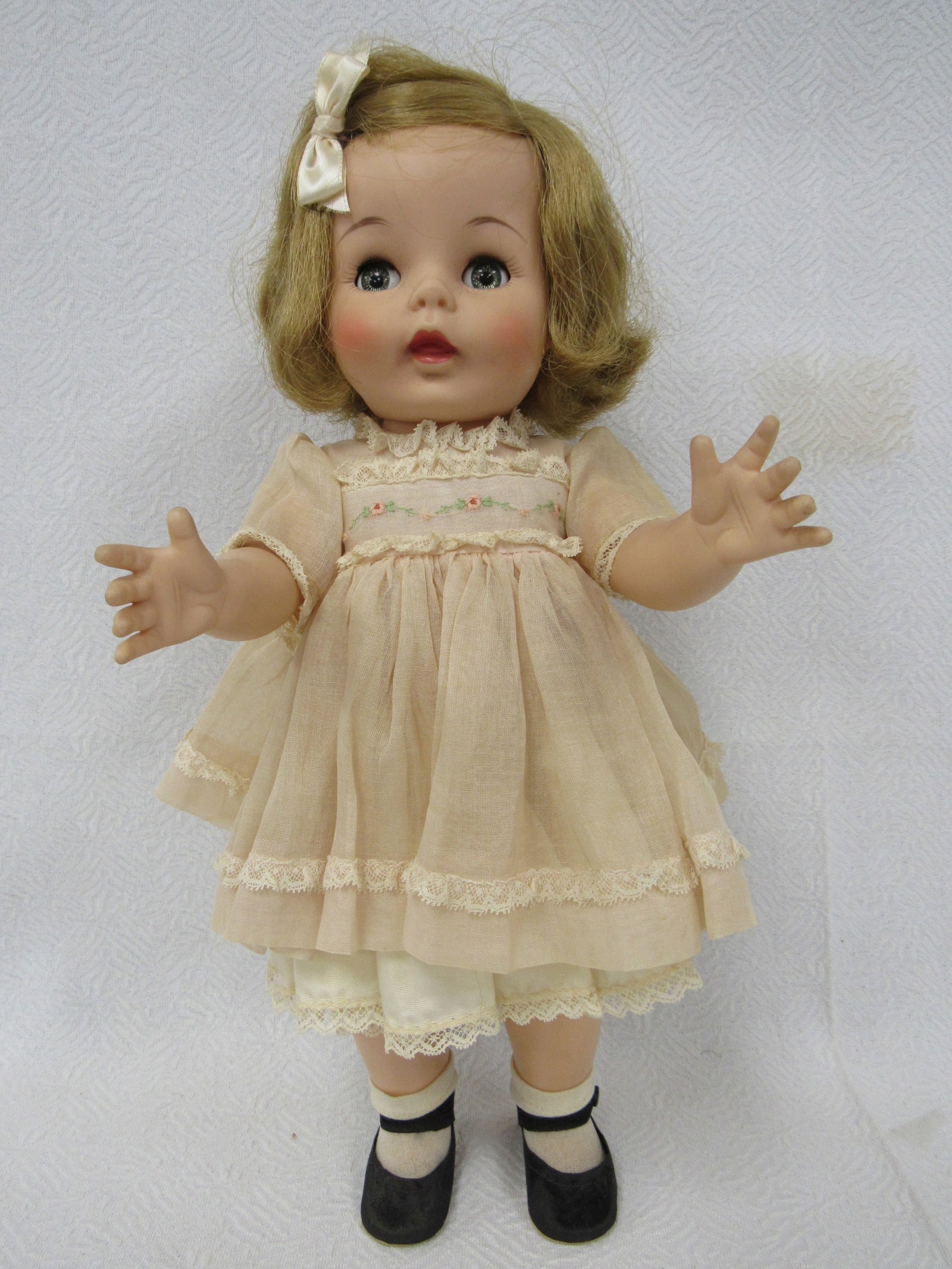 14 IN. MME. ALEXANDER "CAROLINE KENNEDY":: ALL ORIGINAL OUTFIT TAGGED. ELASTIC ON PANTY IS LOOSE