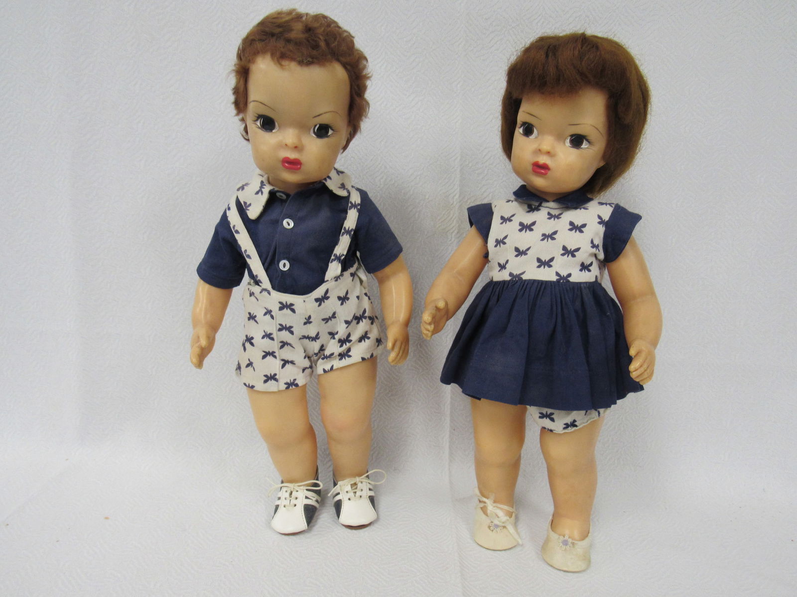 PAIR TERRI LEE TWIN SET: (1 of 10)