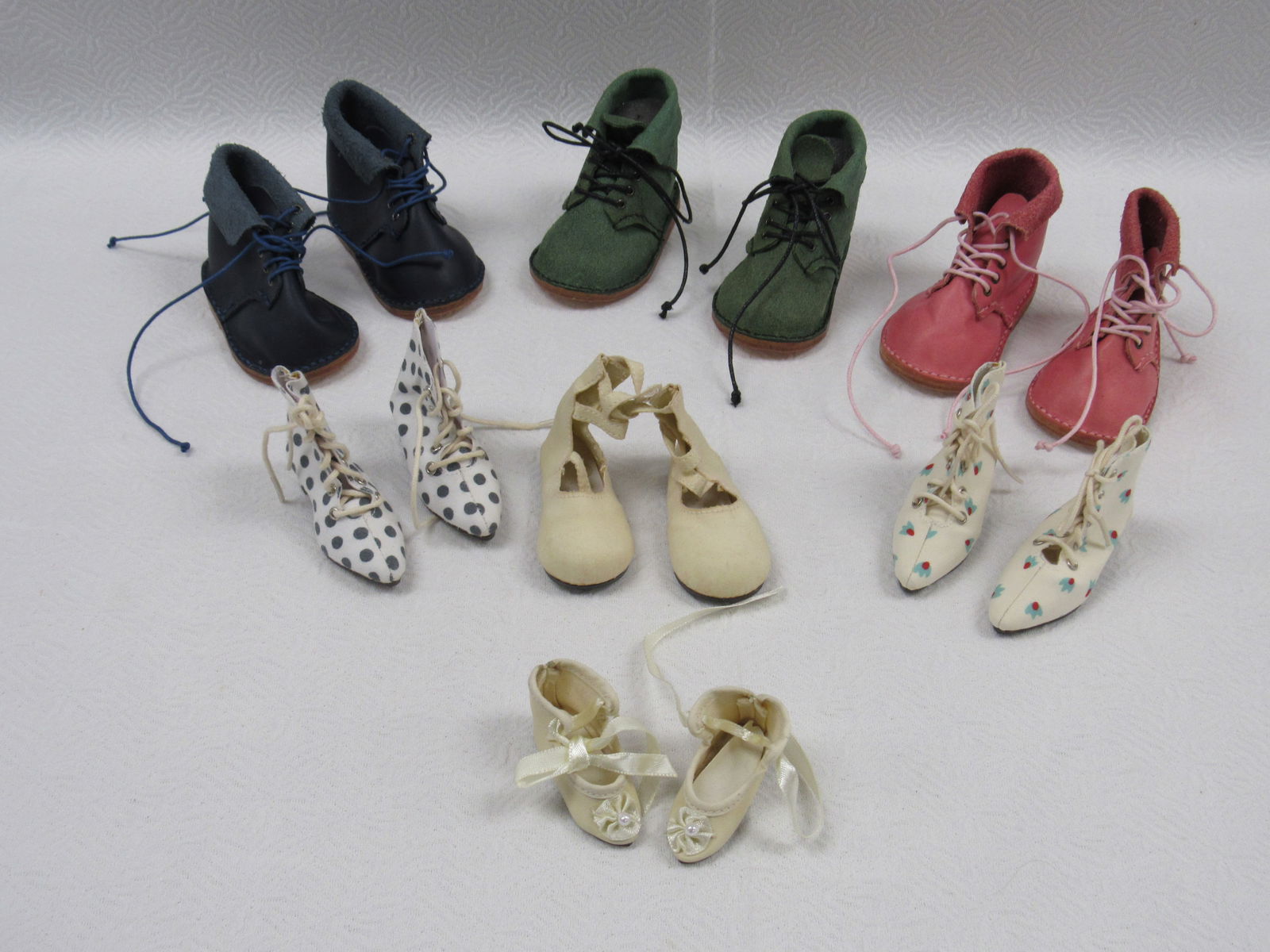 LOT OF 7 PR. BJD SHOES OR BOOTS: (1 of 7)