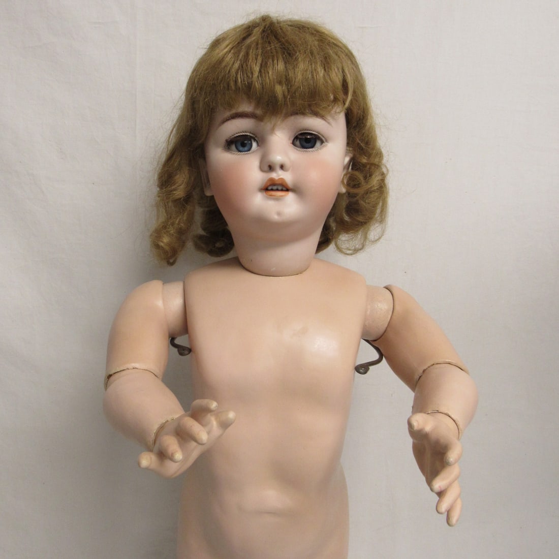 32 IN. SIMON HALBIG GIRL: (1 of 13)