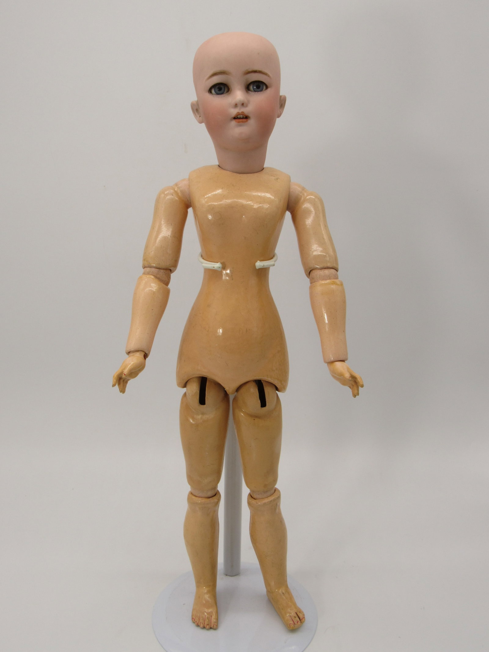 20 IN. 1159 SIMON HALBIG LADY DOLL:: MARKED 1159 S & H DEP 7 GERMANY, BISQUESOCKET HEAD DAMAGE FREE, SLEEP EYES, OPEN MOUTH WITH TEETH, CURVY LADY BODY OF JOINTED COMPO WITH ORIGINAL FINISH STAMPED HEINRICH HANDWERCK GERMANY, ANTIQUE DRE