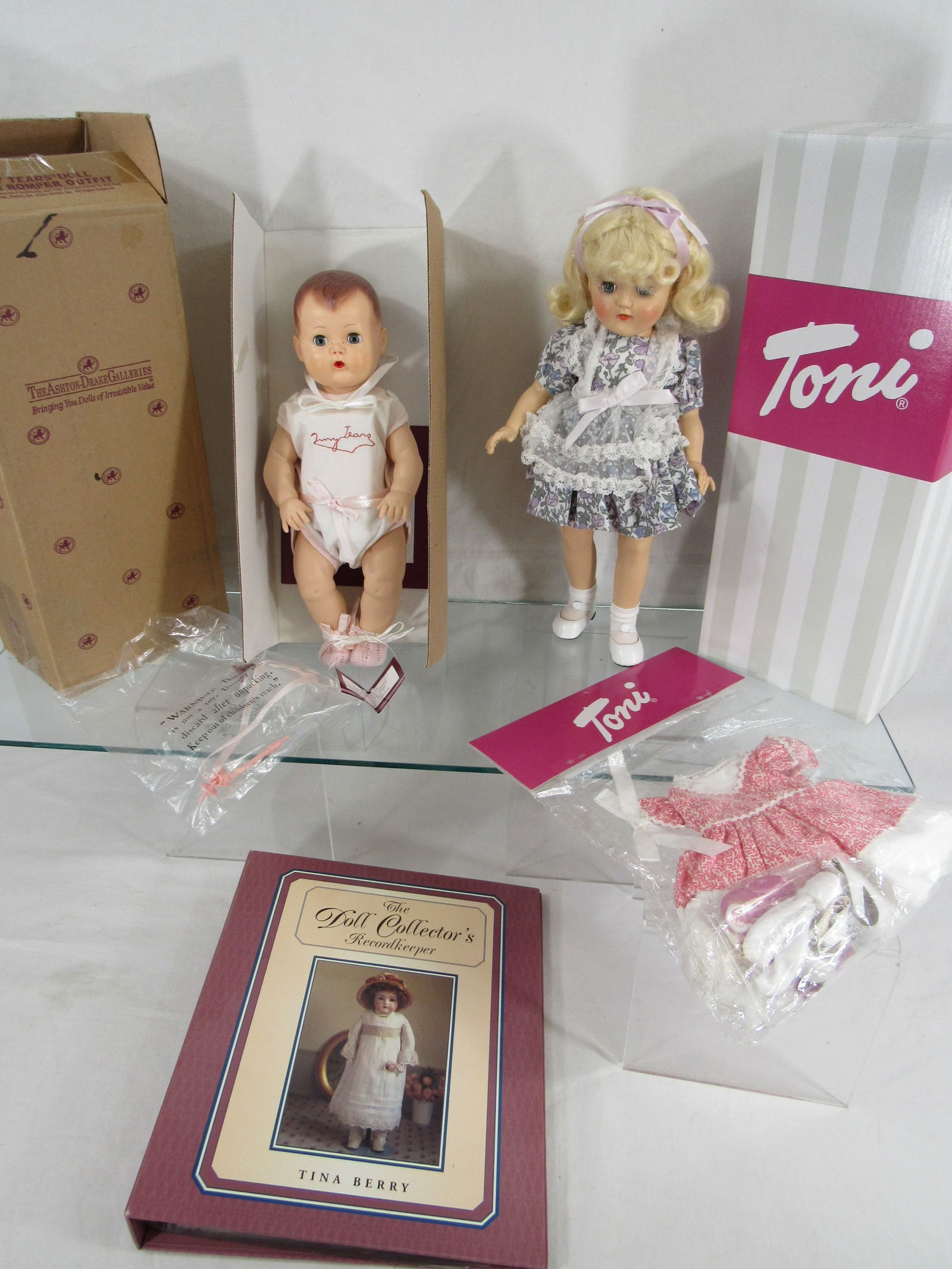 2 REPRO DOLLS & DOLL COLLECTORS RECORD KEEPER:: 12 IN. ASHTON DRAKE "TINY TEARS" IN HER ROMPER OUTFIT. EFFANBEE 14 IN. "TONI" M.I.B. JOURNAL IS UNUSED