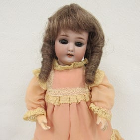 12 IN. SIMON HALBIG 1078. MARKED S & H 3: