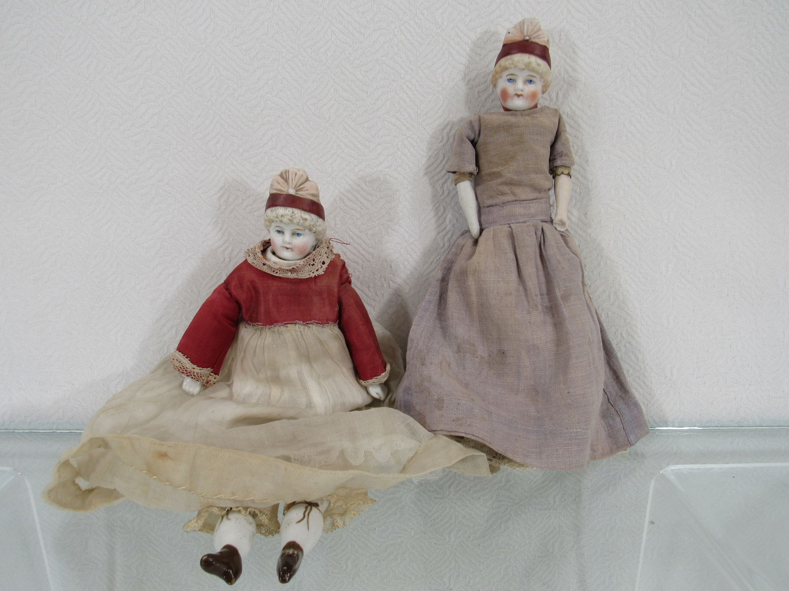 2 PARIAN DOLLS WITH THE SAME HEAD: (1 of 11)