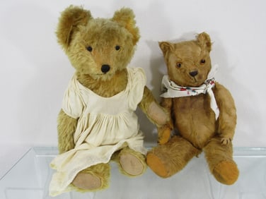 PAIR OF OLD BEARS: