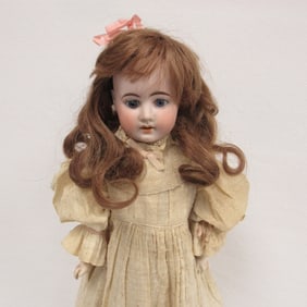 22 IN. ERNST HEUBACH.KOPPELSDORFER PORZELLANFARIK: