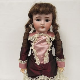 28 IN. CM BERGMAN SIMON HALBIG 13 1/2: