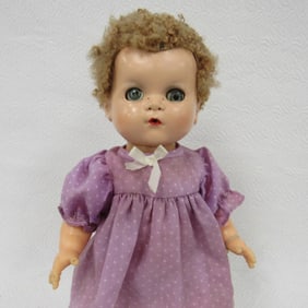 VINTAGE TINY TEARS DOLL: