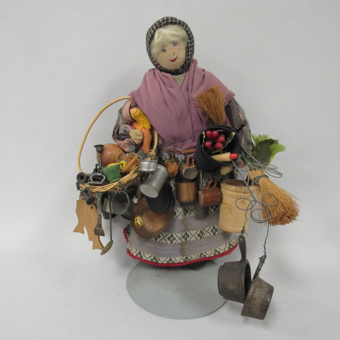11 IN. ARTIST MADE PEDDLER DOLL: (1 of 4)