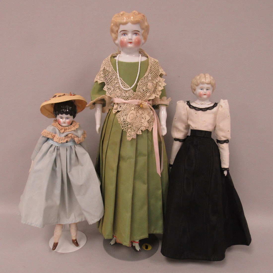 BOX LOT OF 3 CHINA HEAD DOLLS: (1 of 19)