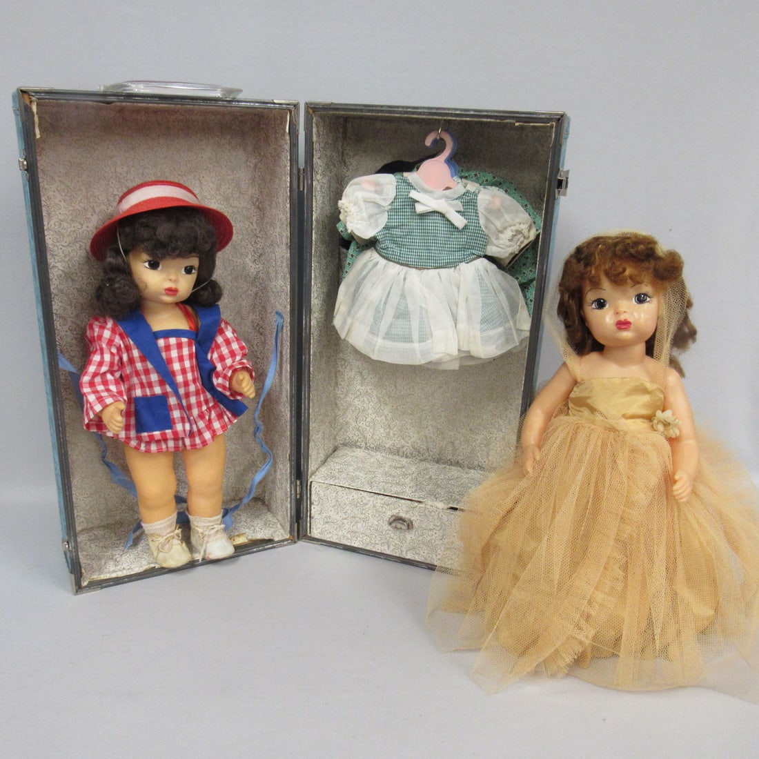 PAIR OF TERRI LEES: (1 of 14)