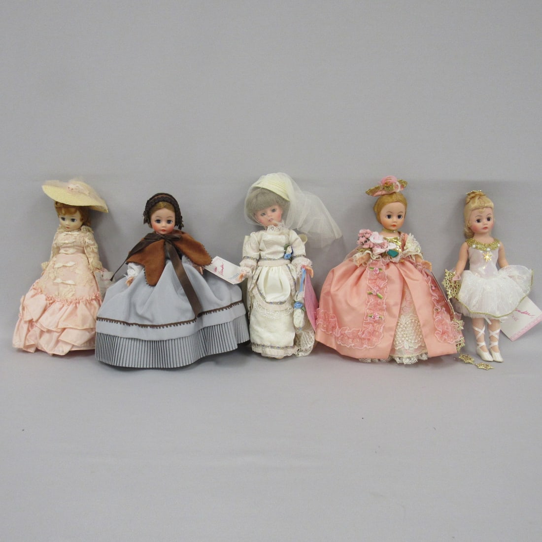 5 DOLL BOX OF 10 IN. ALEXANDER PORTRETTES: (1 of 7)