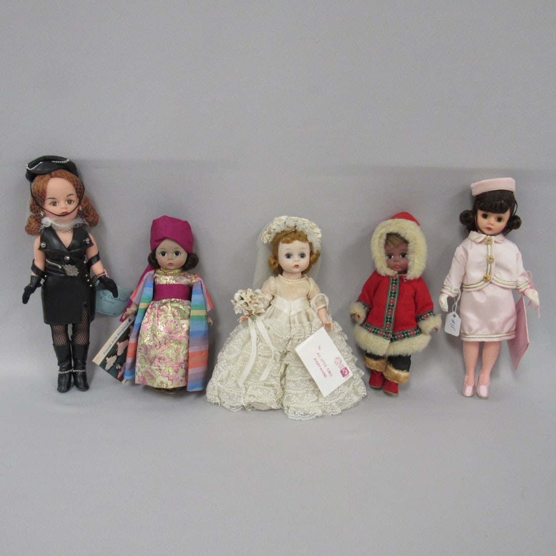 BOX LOT OF 4 BOXED ALEXANDERS & 1 LOOSE: (1 of 8)